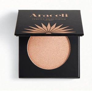 Araceli tequila highlighter in Blanco